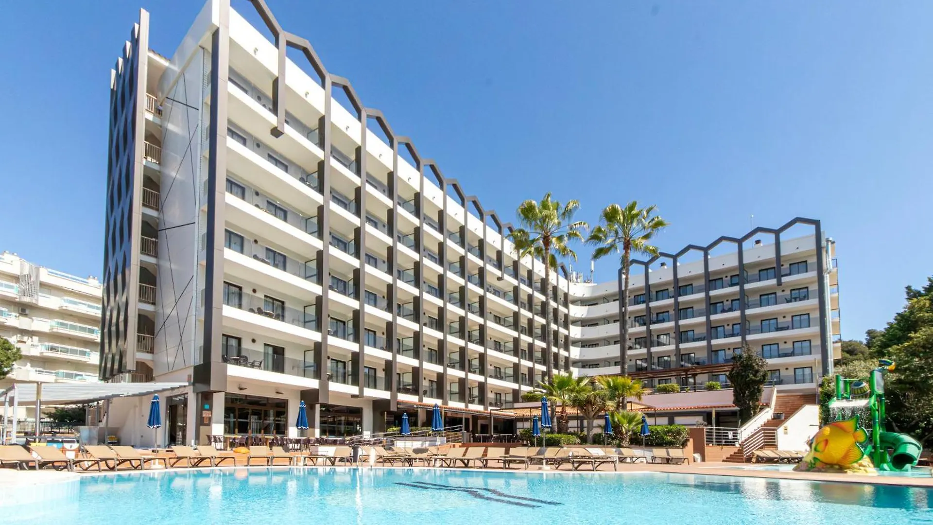 Golden Avenida Family Suites 4* Salou Spanje
